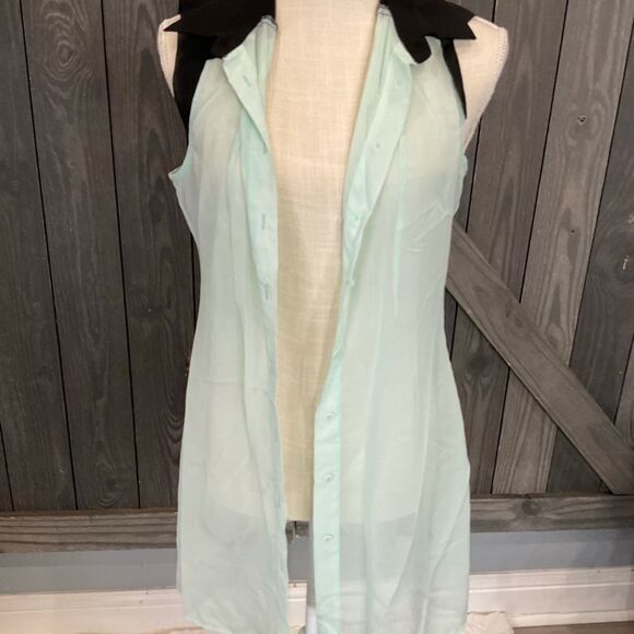 #218 Kardashian kollection sheer top - Picture 1 of 7